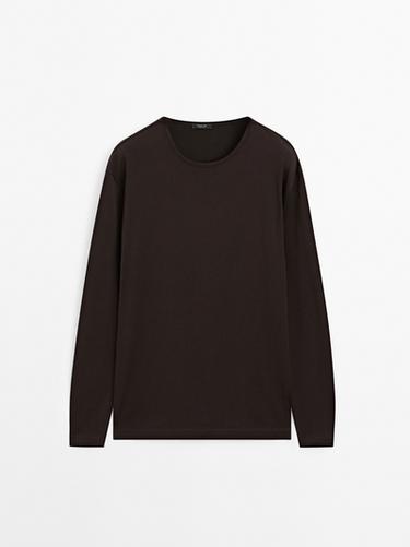 Camiseta manga larga heavy weight - Chocolate de Zara