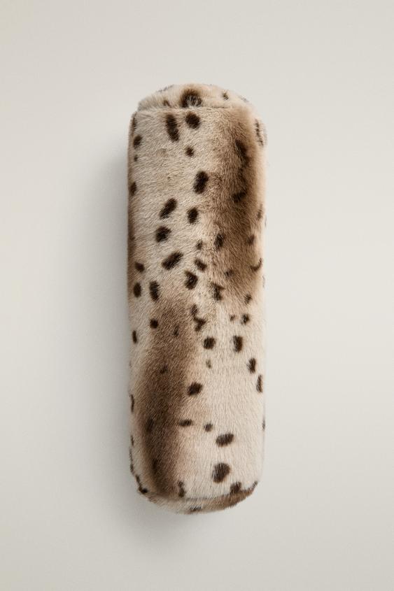 TRAVERSIN FOURRURE IMPRIMÉ ANIMAL - guépard de Zara - Image 0