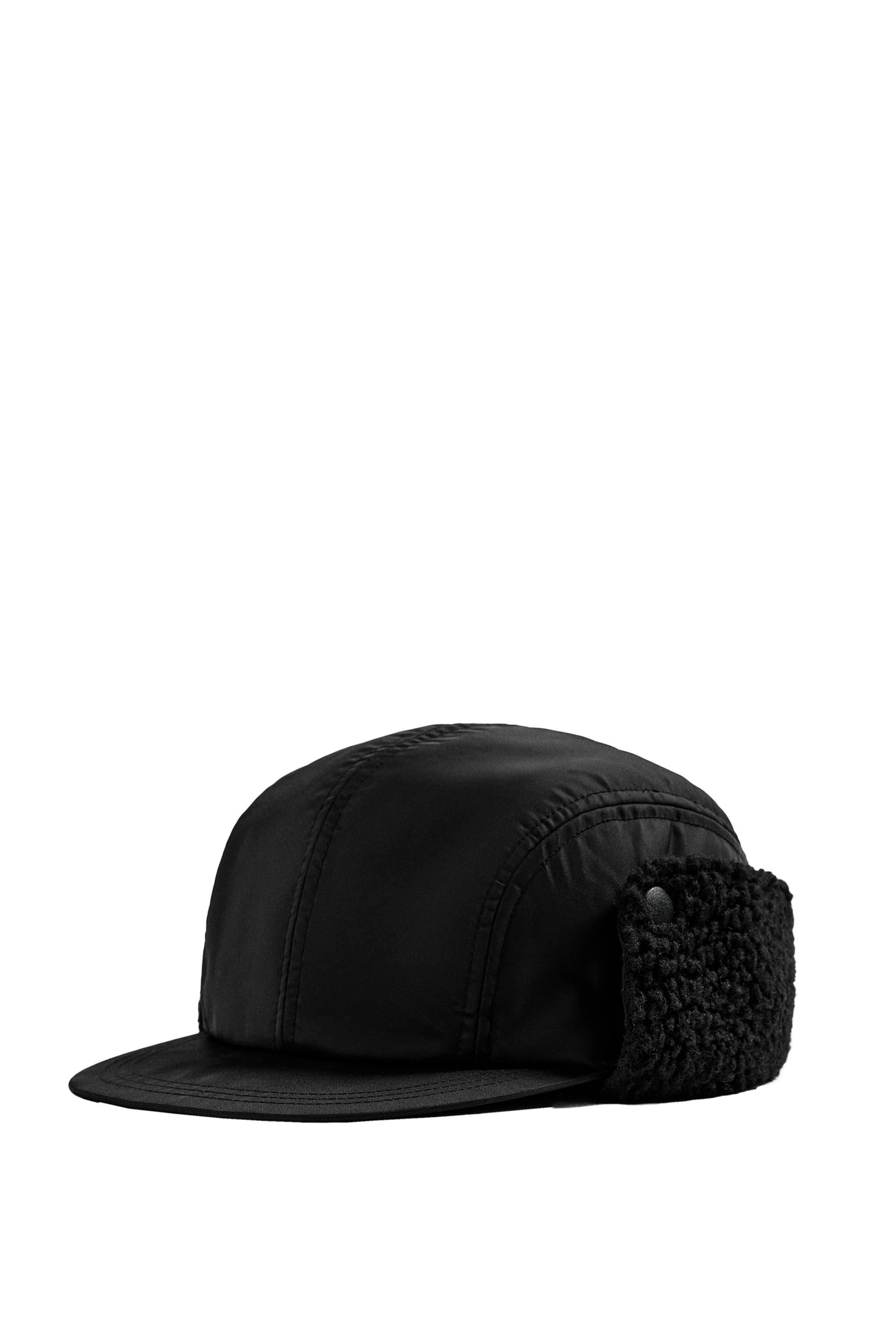 TECHNICAL CAP WITH SHEARLING EAR FLAPS - Black | ZARA United States