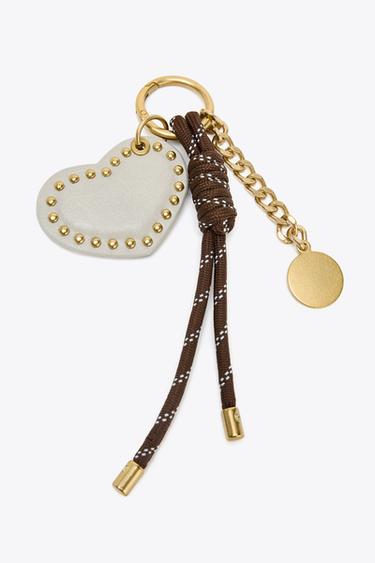 CHARM قلب بدبابيس معدنية - شوكولاتة الخاص بـ Zara