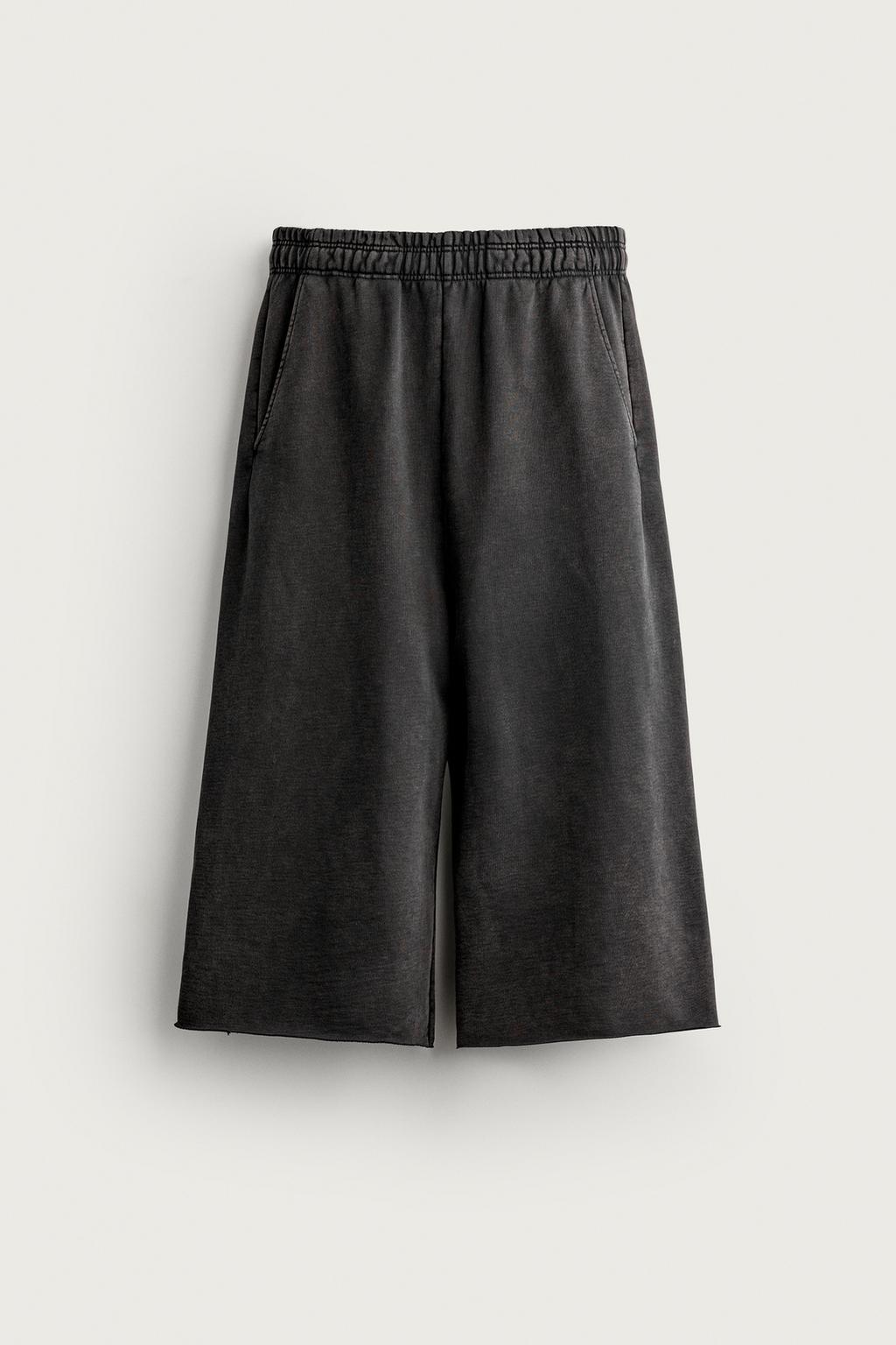 RElAXED FIT CROPPED JOGGER TROUSERS