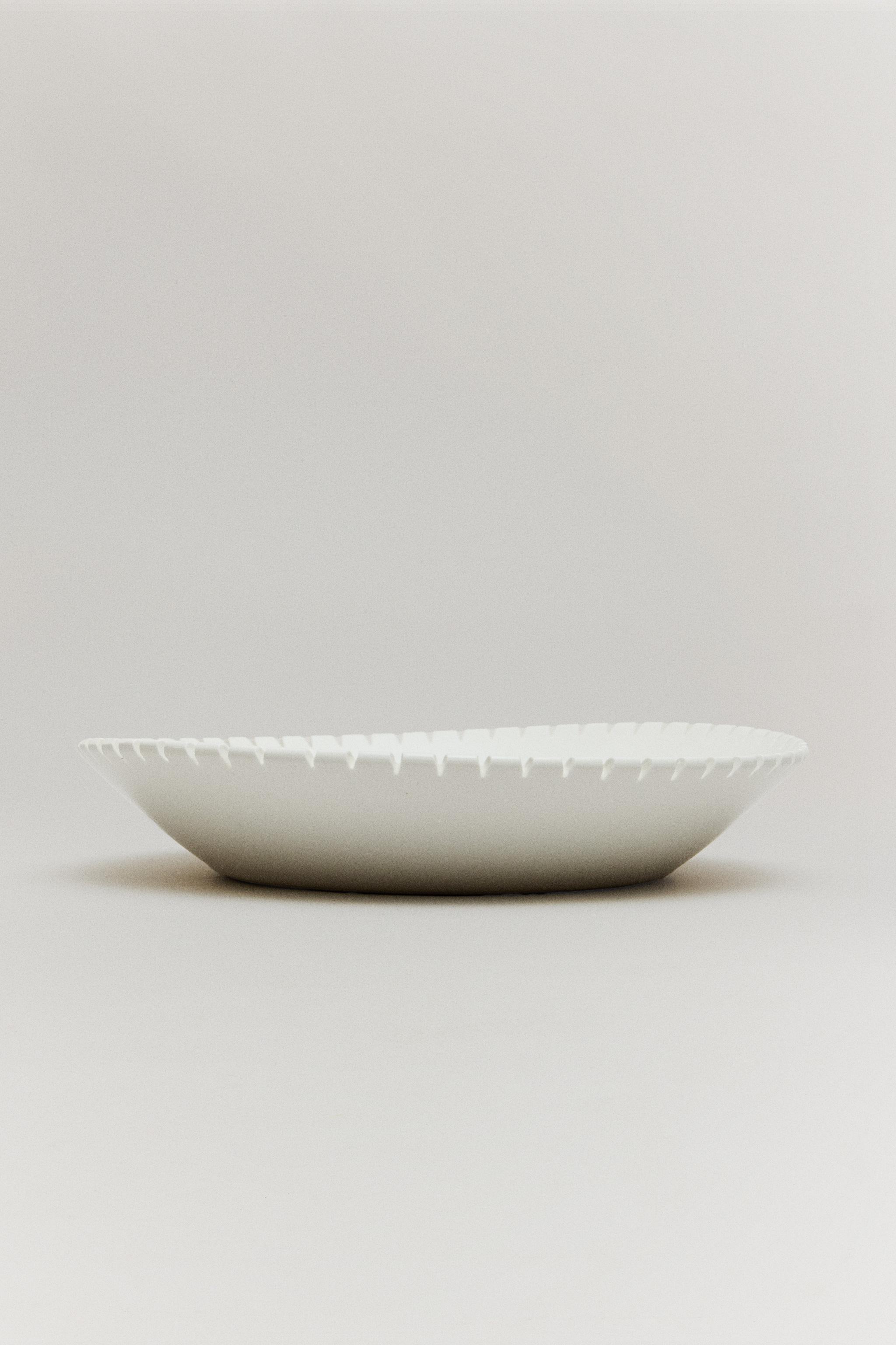THE DENTATA PASTA PLATE