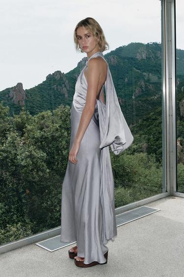 Zara Gri - SATEN YÜZEYLİ PELERİNLİ LIMITED EDITION ELBİSE