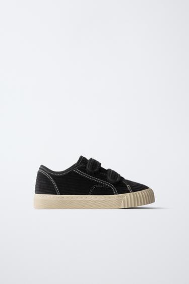 حذاء بامبا بانا بورغييو - أسود الخاص بـ Zara
