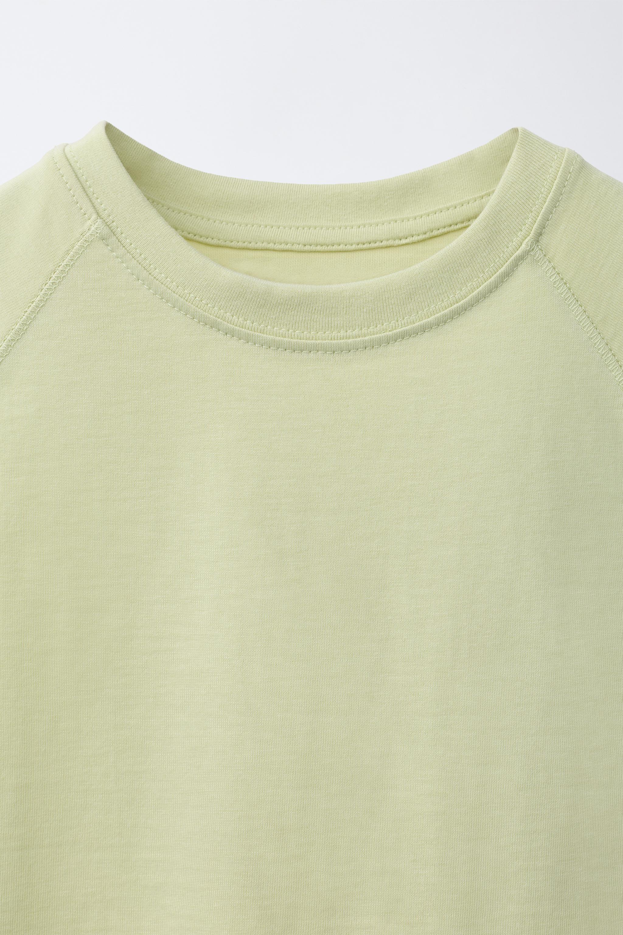 SLEEVELESS PLAIN T-SHIRT