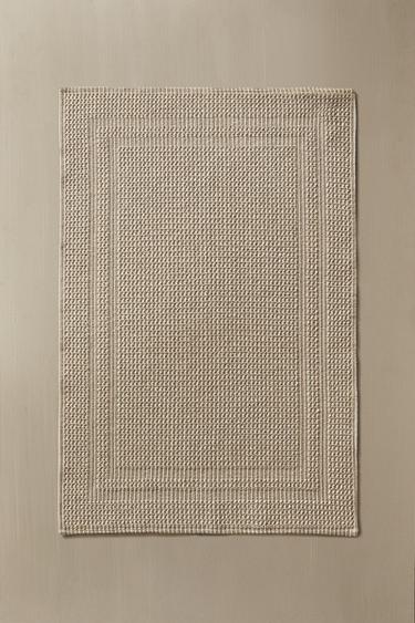 CHECK TEXTURED BATH MAT - Light beige by Zara