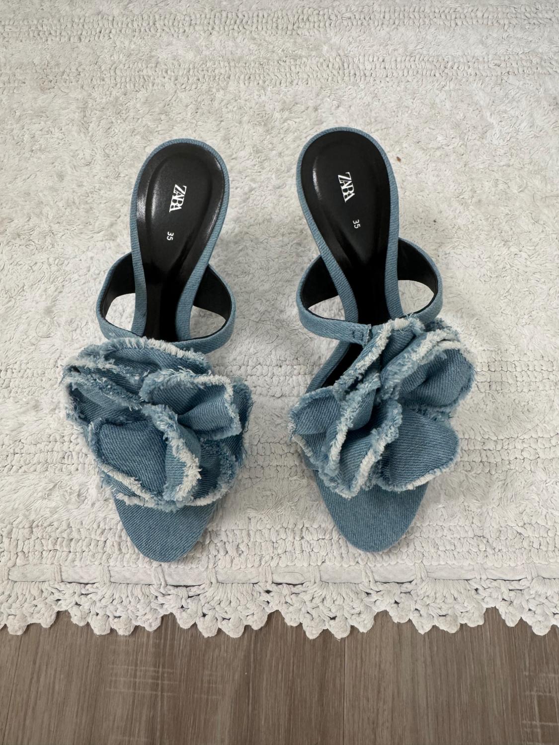 FLORAL HIGH HEELED DENIM SANDALS