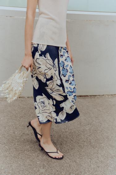FALDA MIDI ESTAMPADA SATINADA - Multicolor de Zara