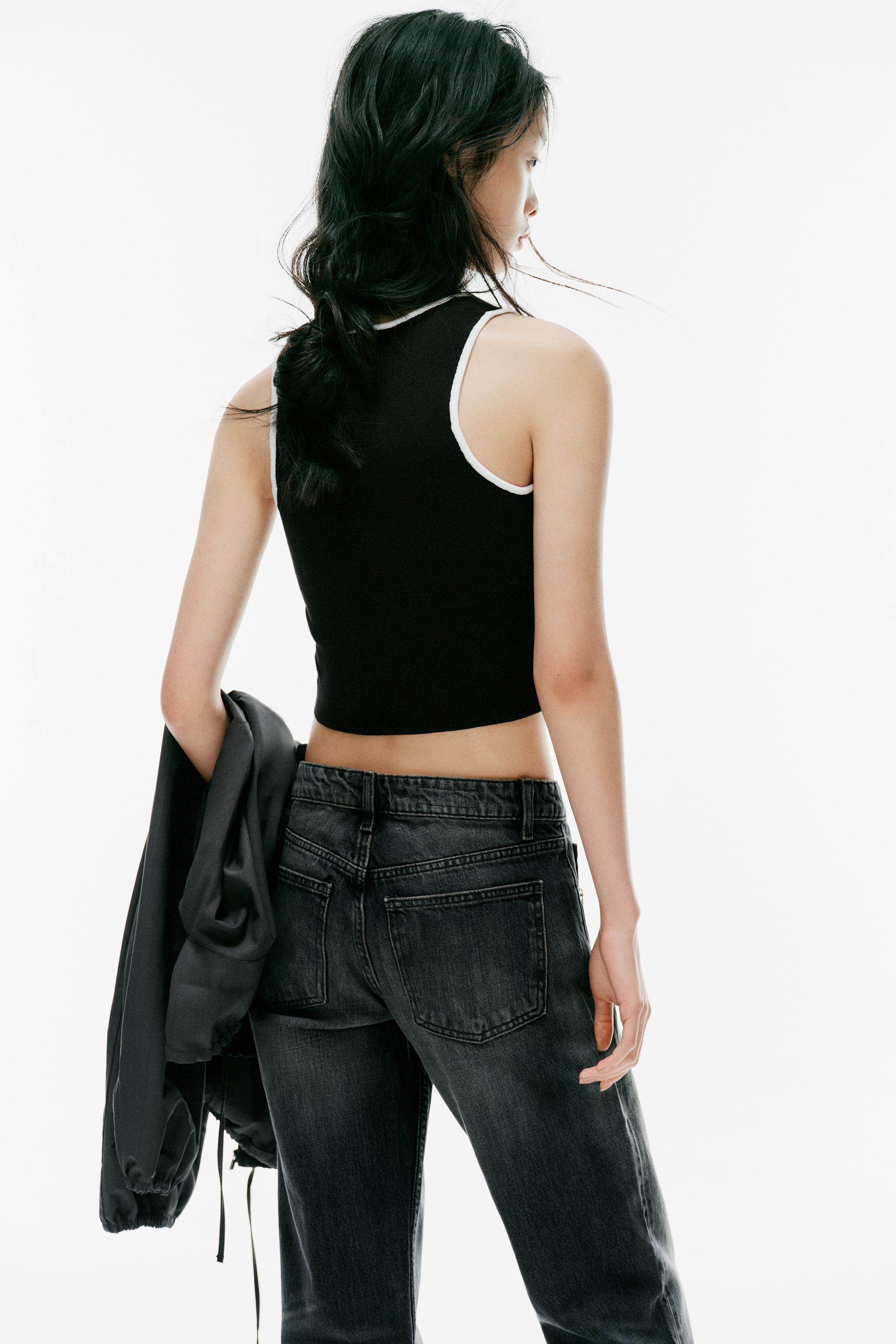 CONTRAST TRIM KNIT TOP