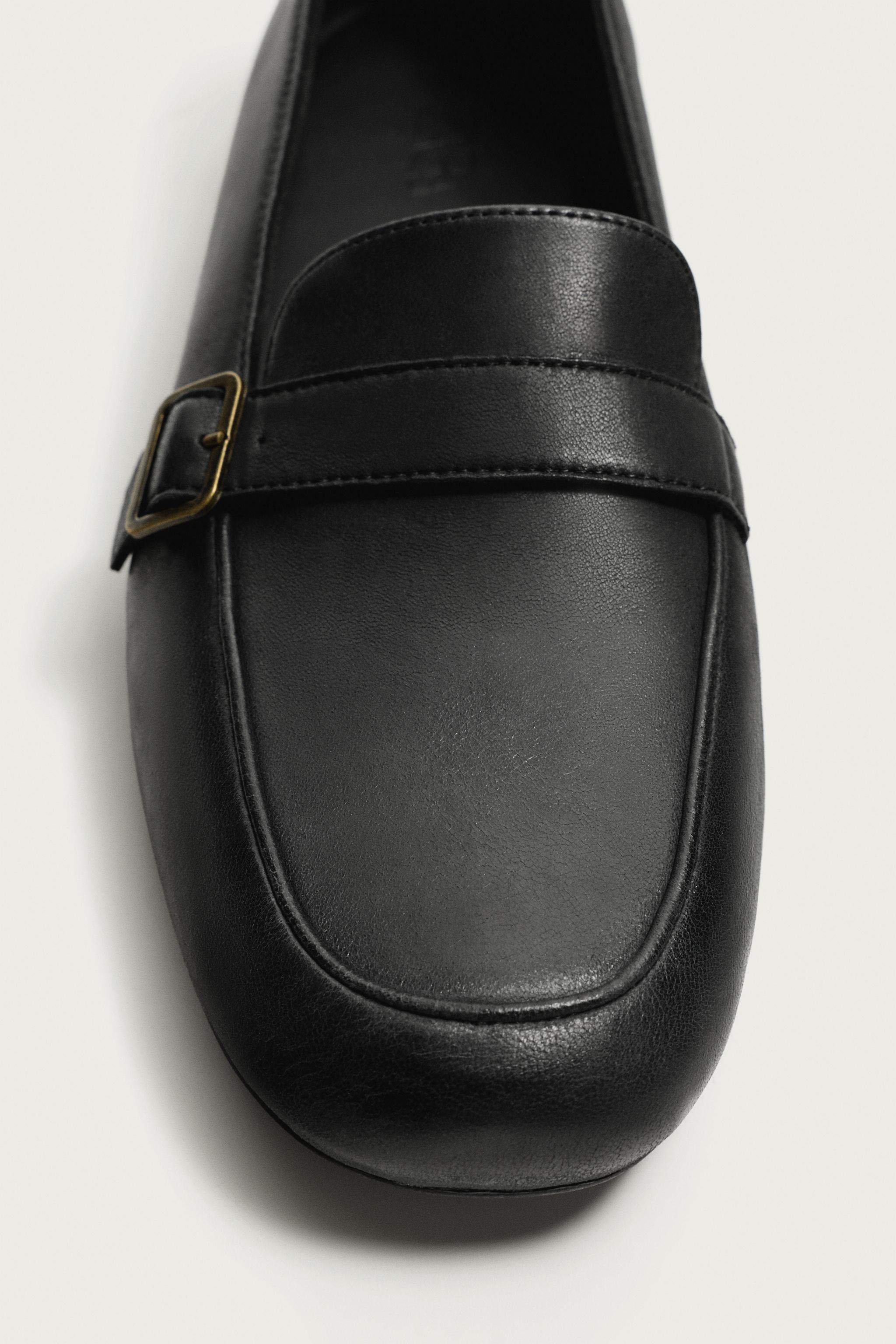 LEATHER LOAFERS