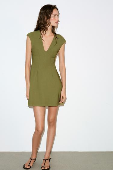 CREPE V-NECK DRESS - Pistachio by Zara