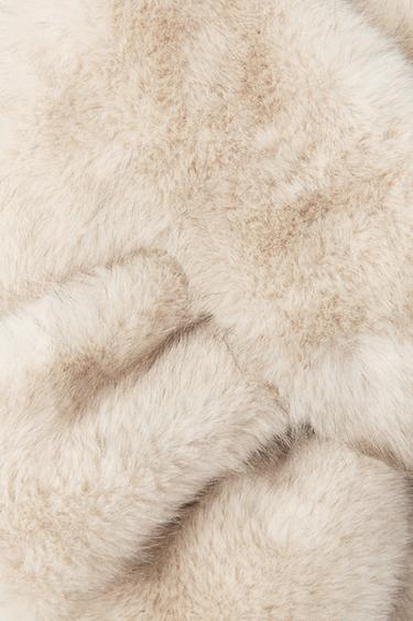 PLAIN FAUX FUR SCARF - Ecru by Zara - Image 3