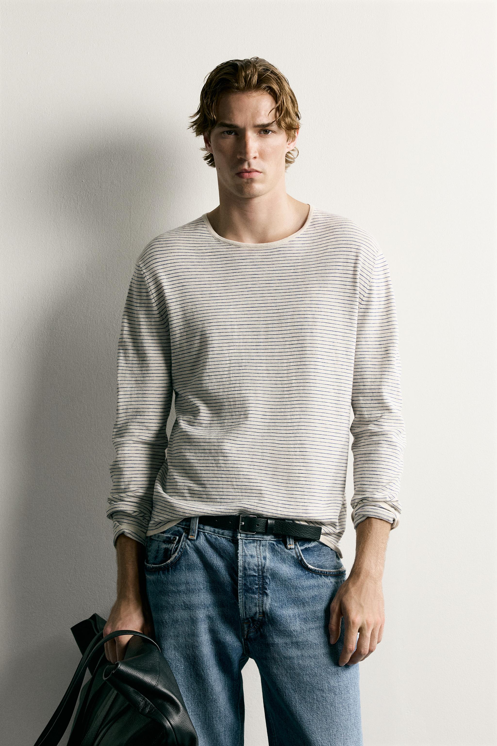 PULL LÉGER EN JACQUARD À RAYURES