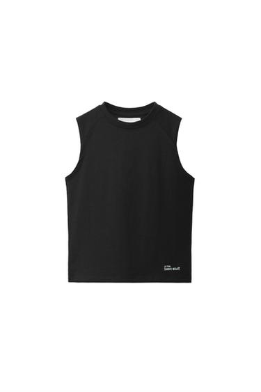 ЕДНОЦВЕТНА ФЛАНЕЛКА БЕЗ РЪКАВИ - Черен от Zara