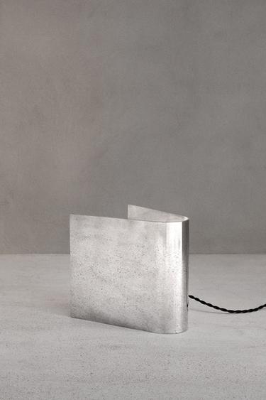 SPOTLIGHT 01 - Steel by Zara