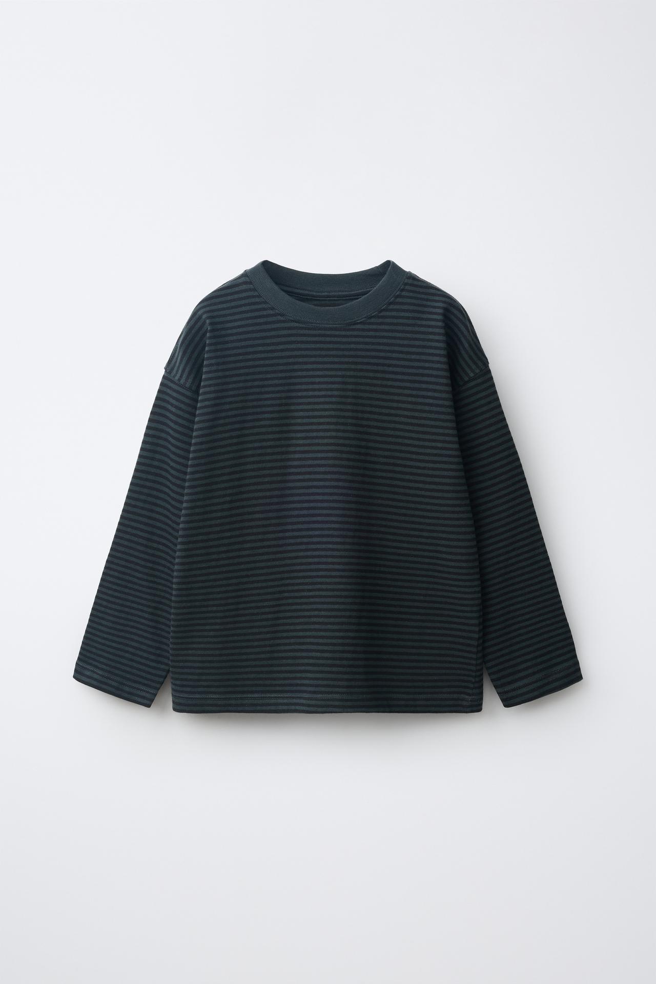 STRIPED PRINT T-SHIRT — charcoal gray