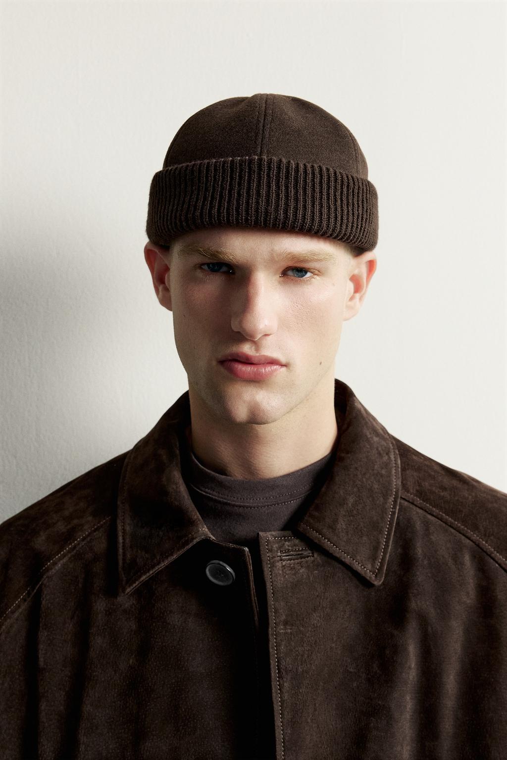 CONTRAST SHORT BEANIE