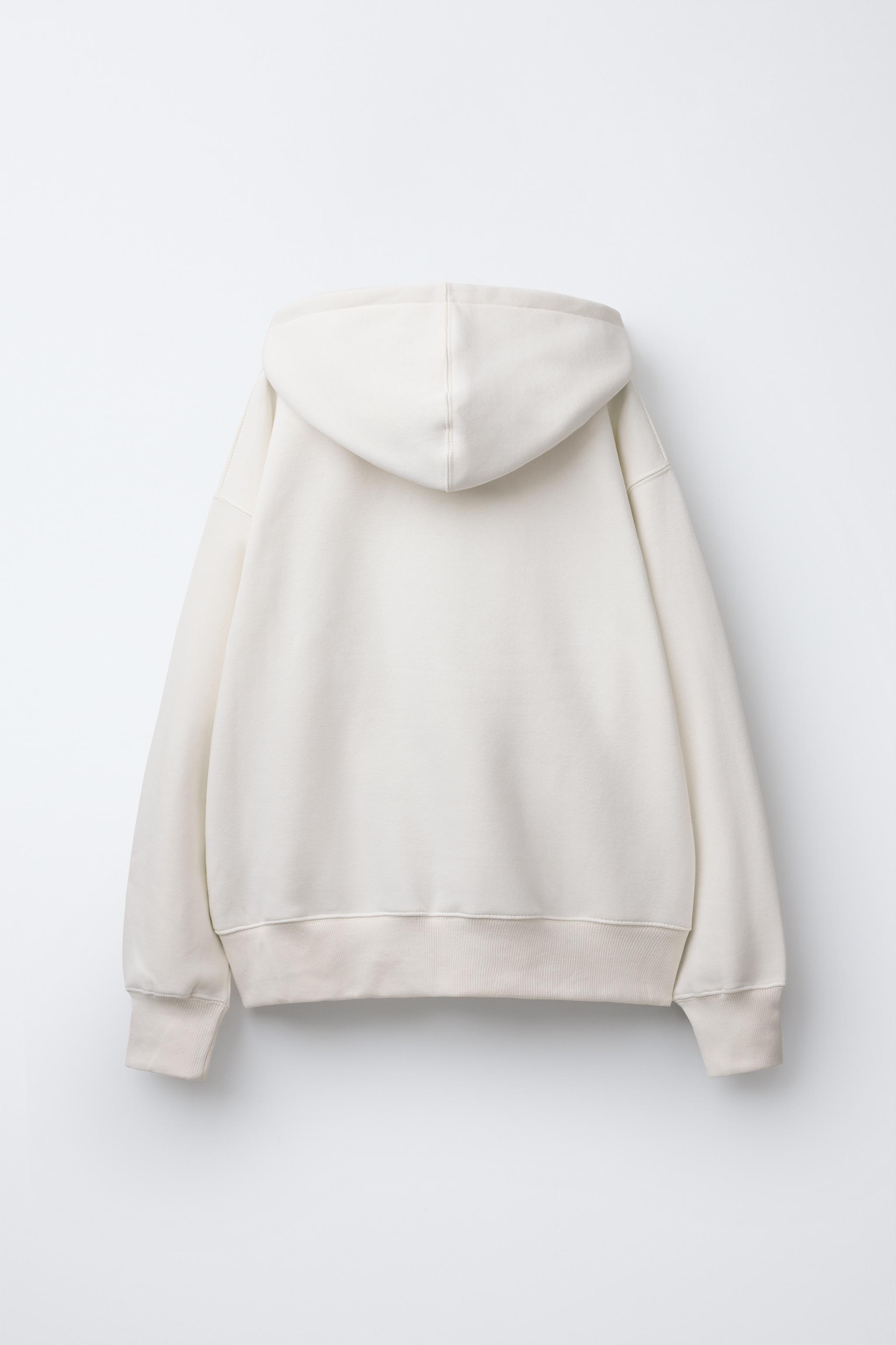 HOODED SWEATSHIRT WITH ZIP