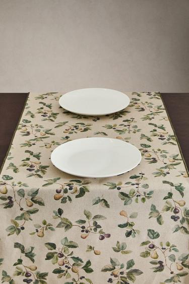 CHEMIN DE TABLE IMPRIMÉ FRUITS - Verdâtre de Zara - Image 1