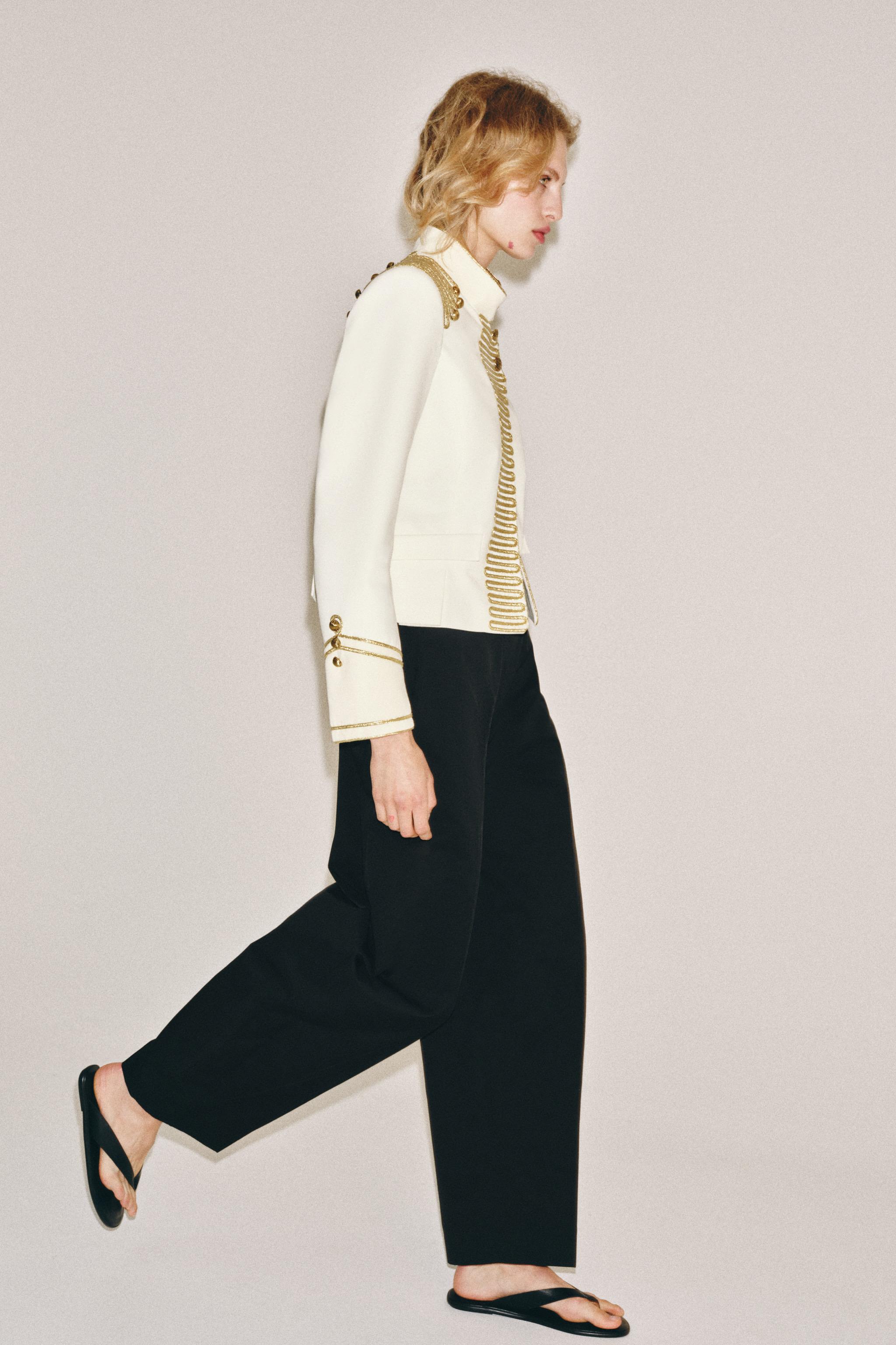 Женские куртки Zara ZW COLLECTION FROG FASTENING JACKET — фото 5