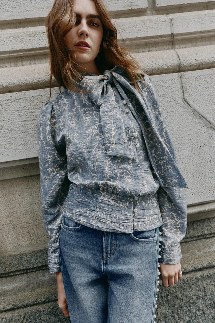 BLUSA ESTAMPADA LAZO
