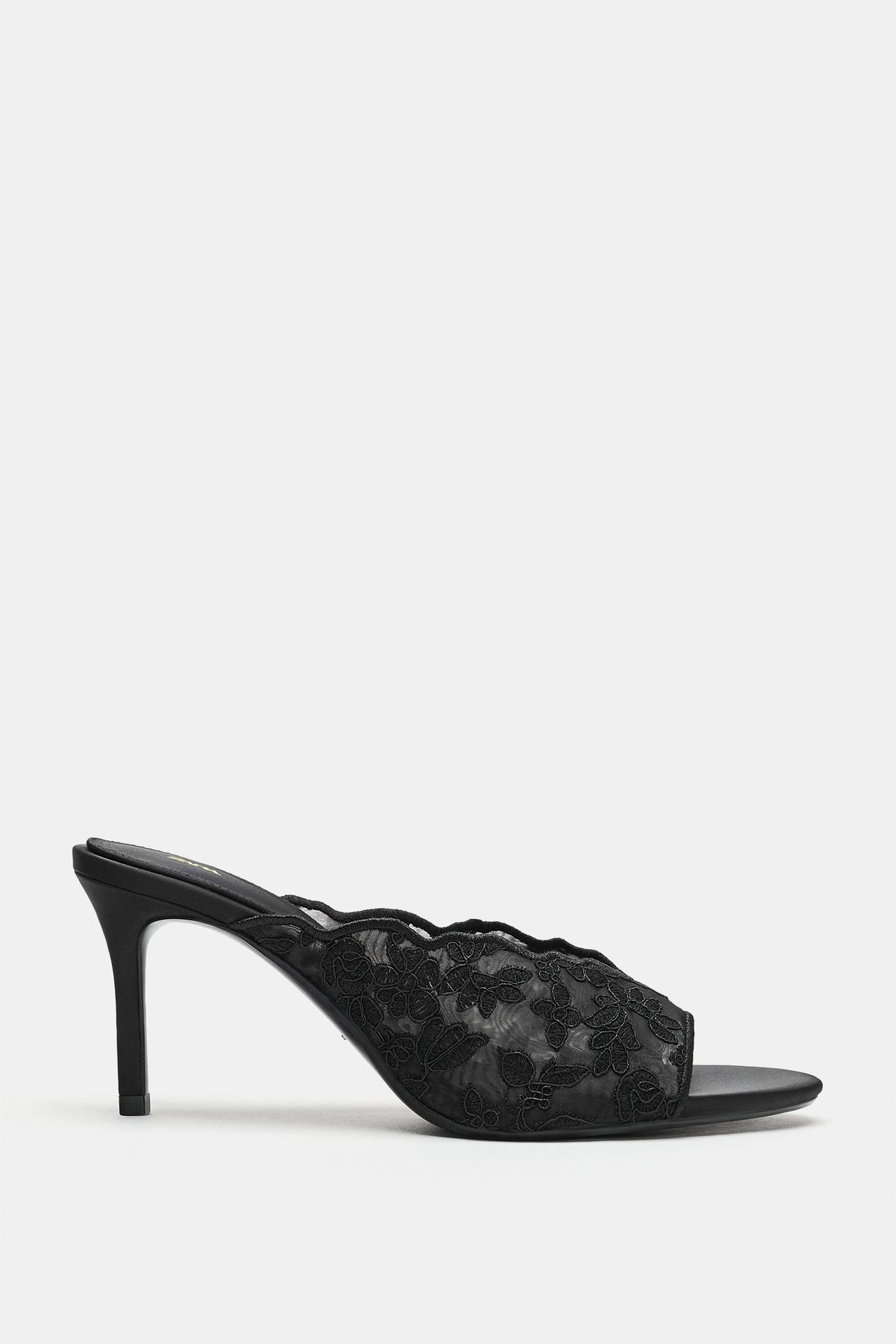 EMBROIDERED HEELED SANDALS — Black