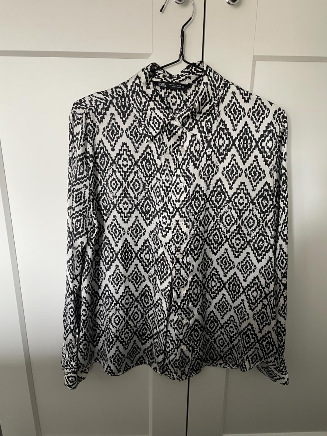 PRINTED SHIRT