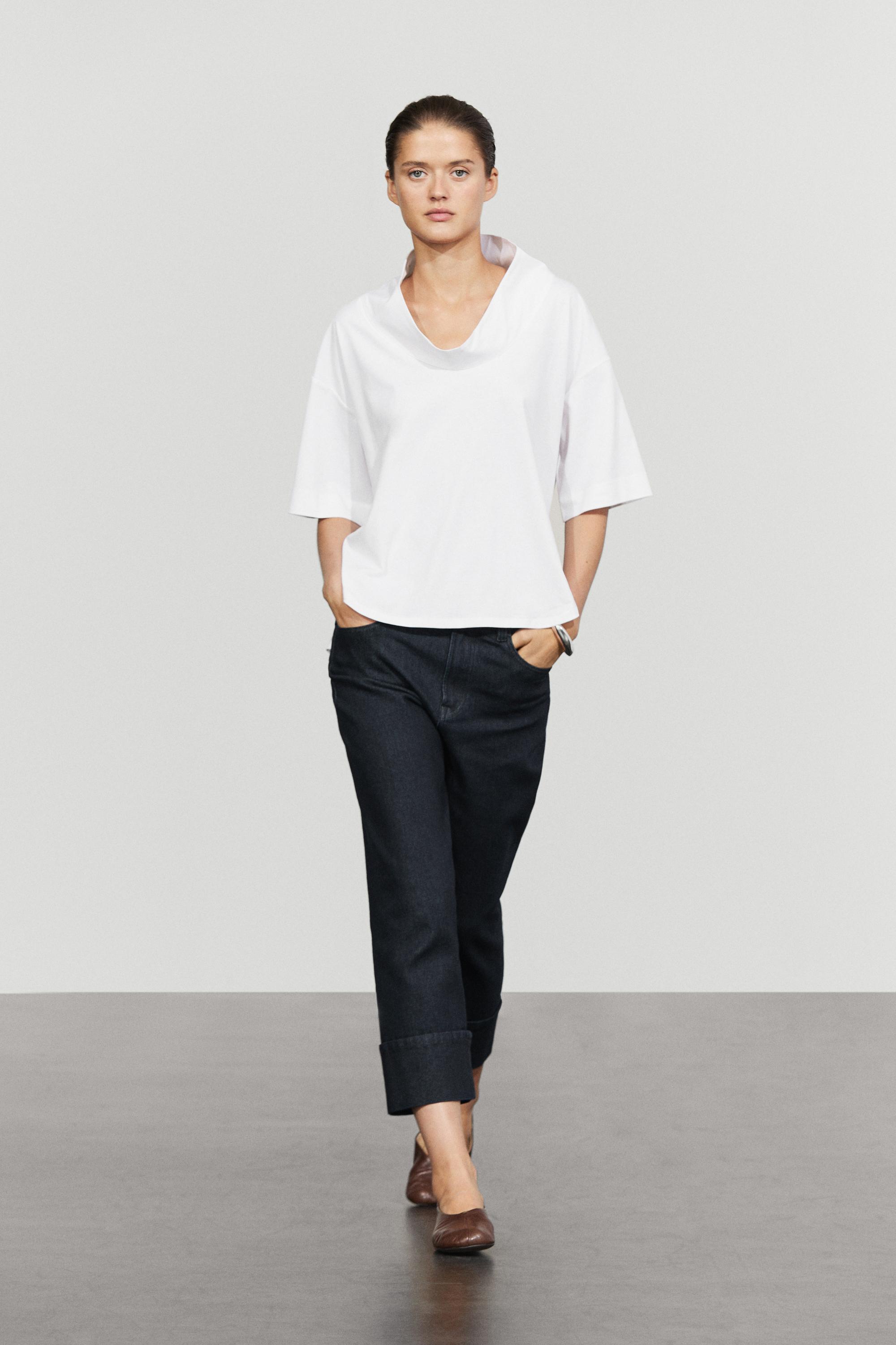 Short sleeve cotton blouse with open neck — Oyster-white