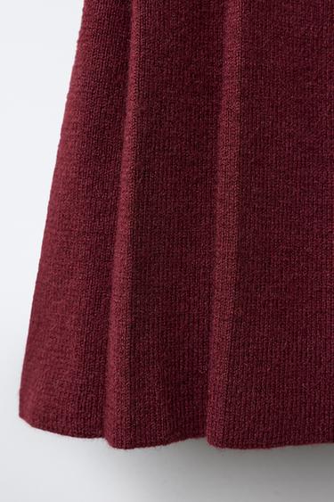 JUPE EN MAILLE À PLIS PLATS - Bordeaux de Zara - Image 3