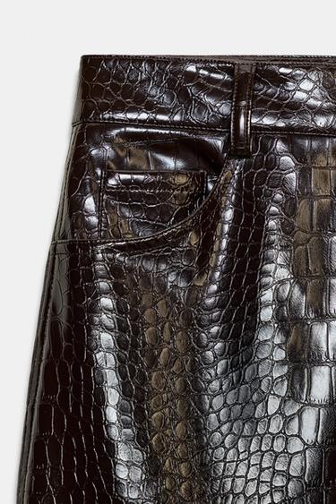PANTALON DROIT MATIÈRE SYNTHÈTIQUE IMPRIMÉ ANIMALIER - Marron de Zara - Image 5