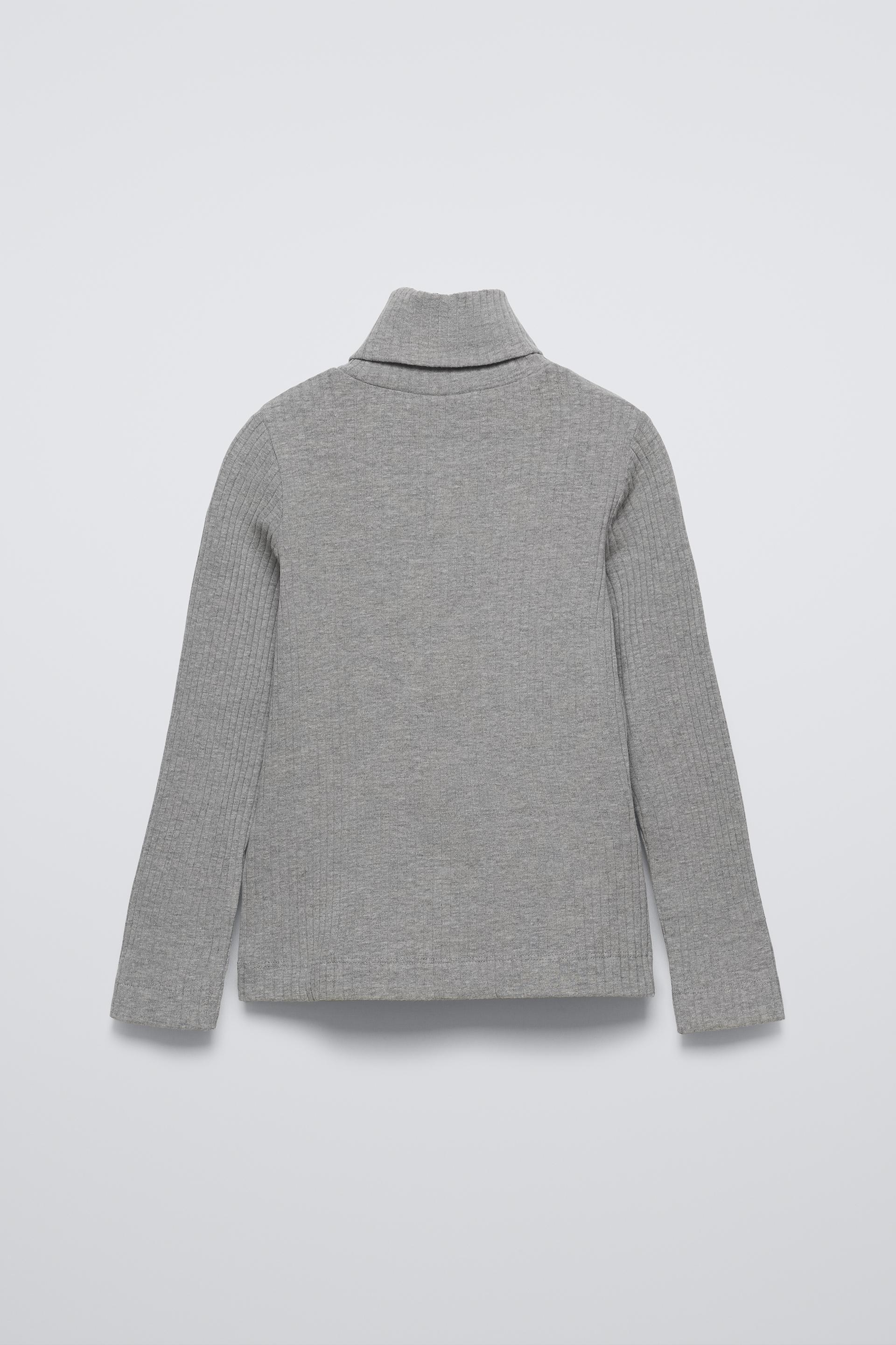 RIB TURTLENECK SWEATER