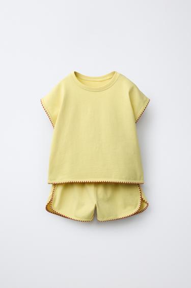 ENSEMBLE T-SHIRT ET BERMUDA EN CONTRASTE - Jaune clair de Zara - Image 0