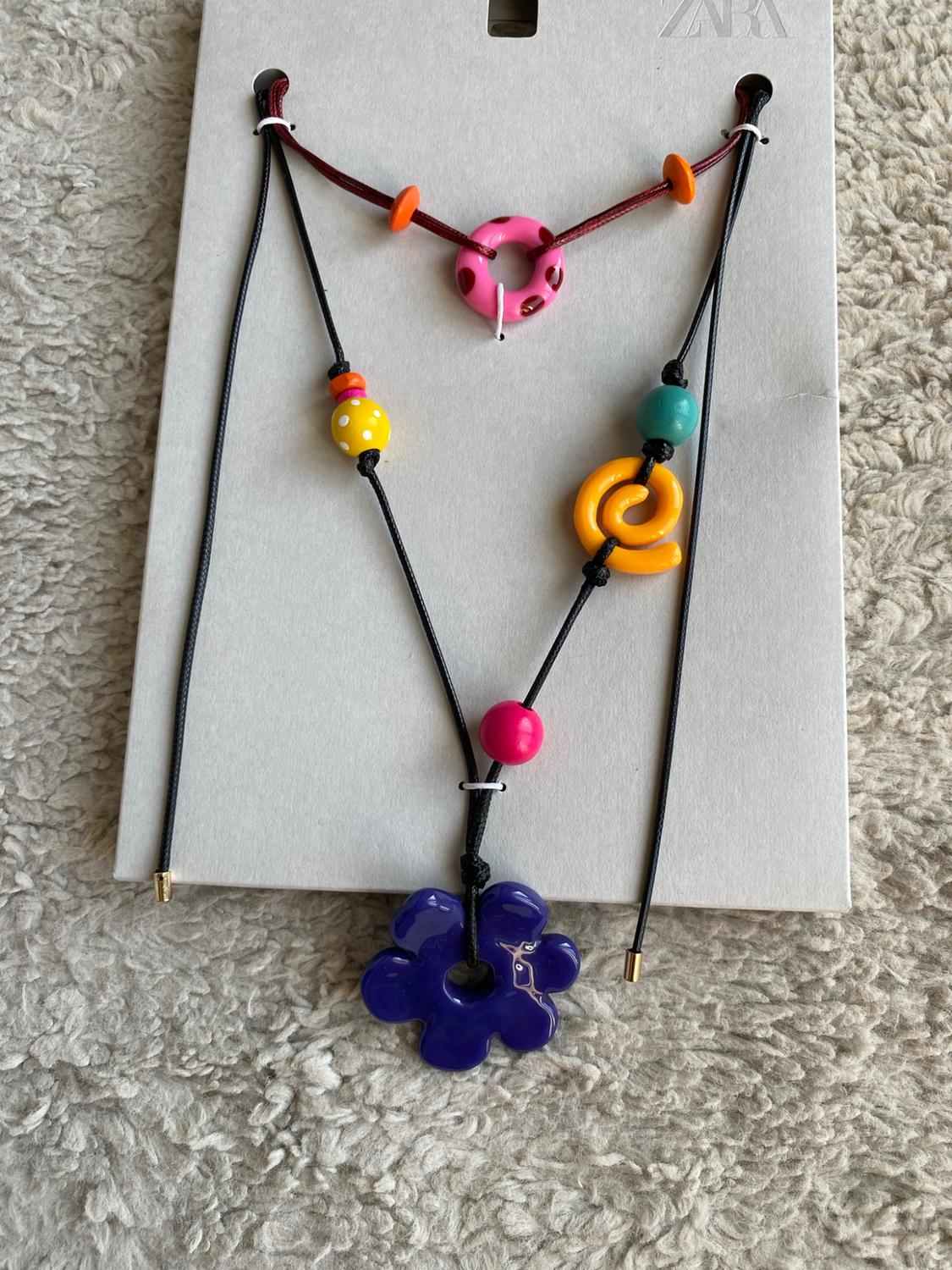 PACK OF 2 CORD NECKLACES WITH RESIN PIECES - Image 2