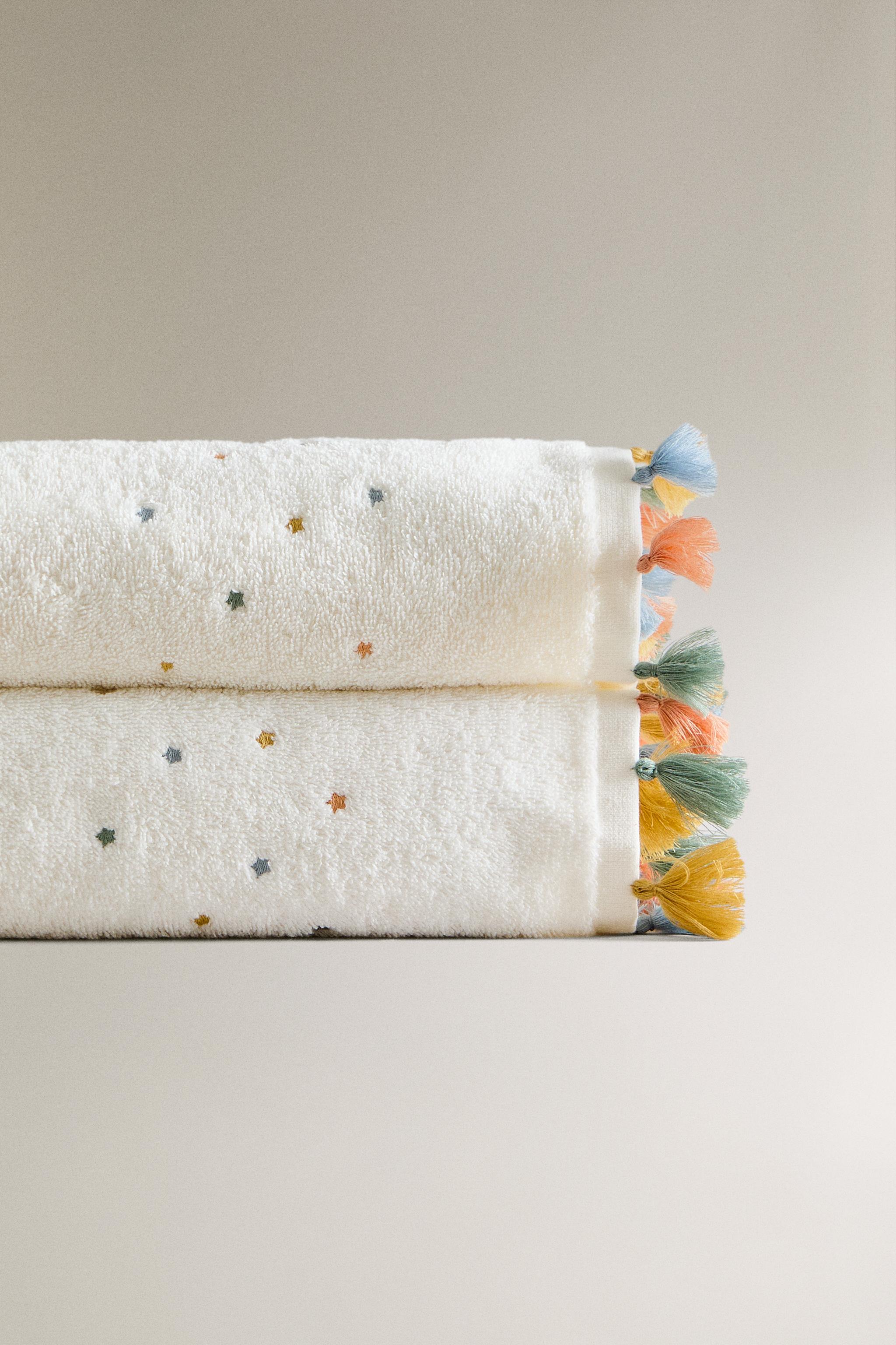 SERVIETTE DE BAIN ENFANT POMPONS