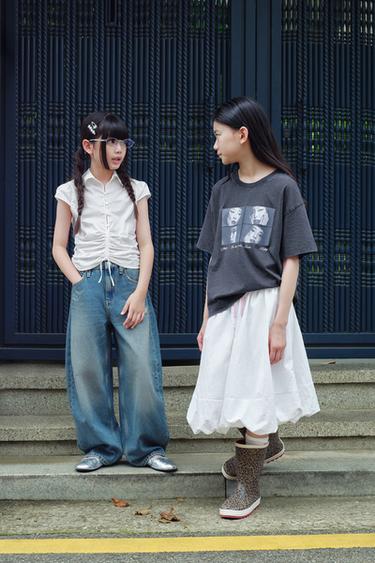 クラッシュ加工バレルデニムパンツブルーZaraのクラッシュ加工バレルデニムパンツ - ブルー 
