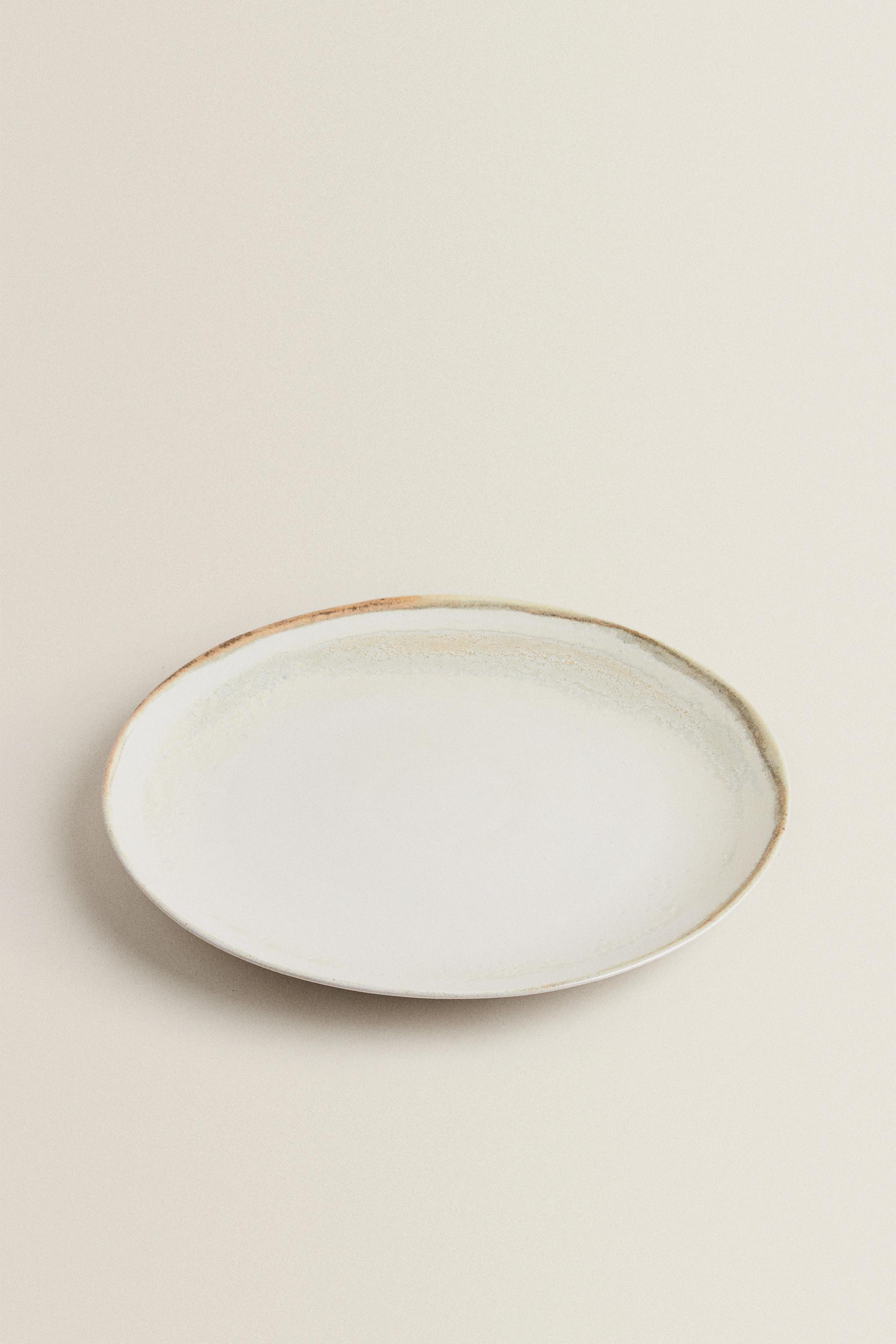 Round hotsell serving plate