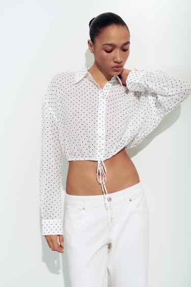 قميص CROP شيفون منقط برباط قابل للتعديل - أسود / أبيض by Zara