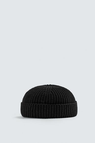 SHORT KNIT BEANIE - Black by Zara