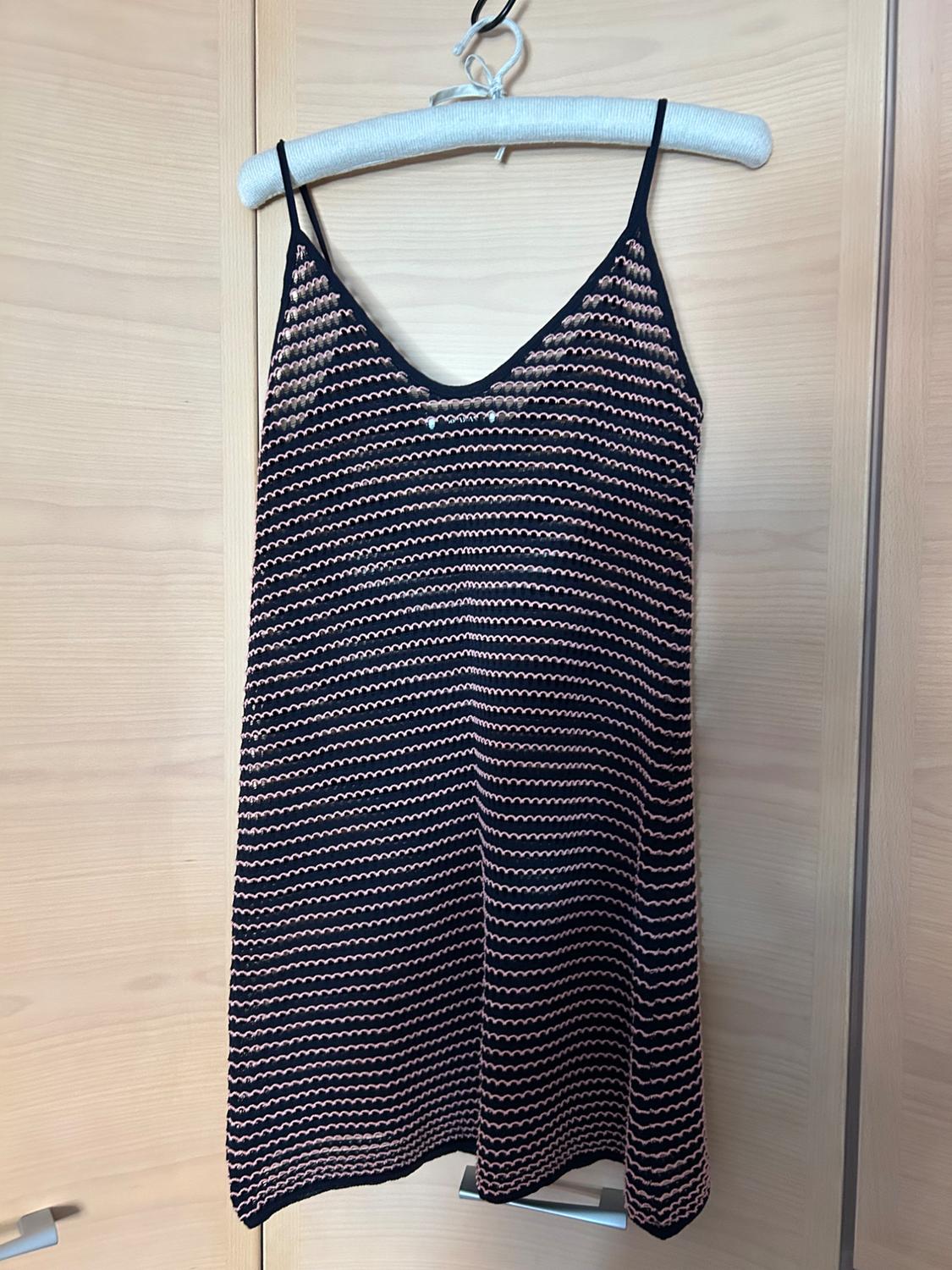TOP WITH WAVY TWO-TONE STRIPES