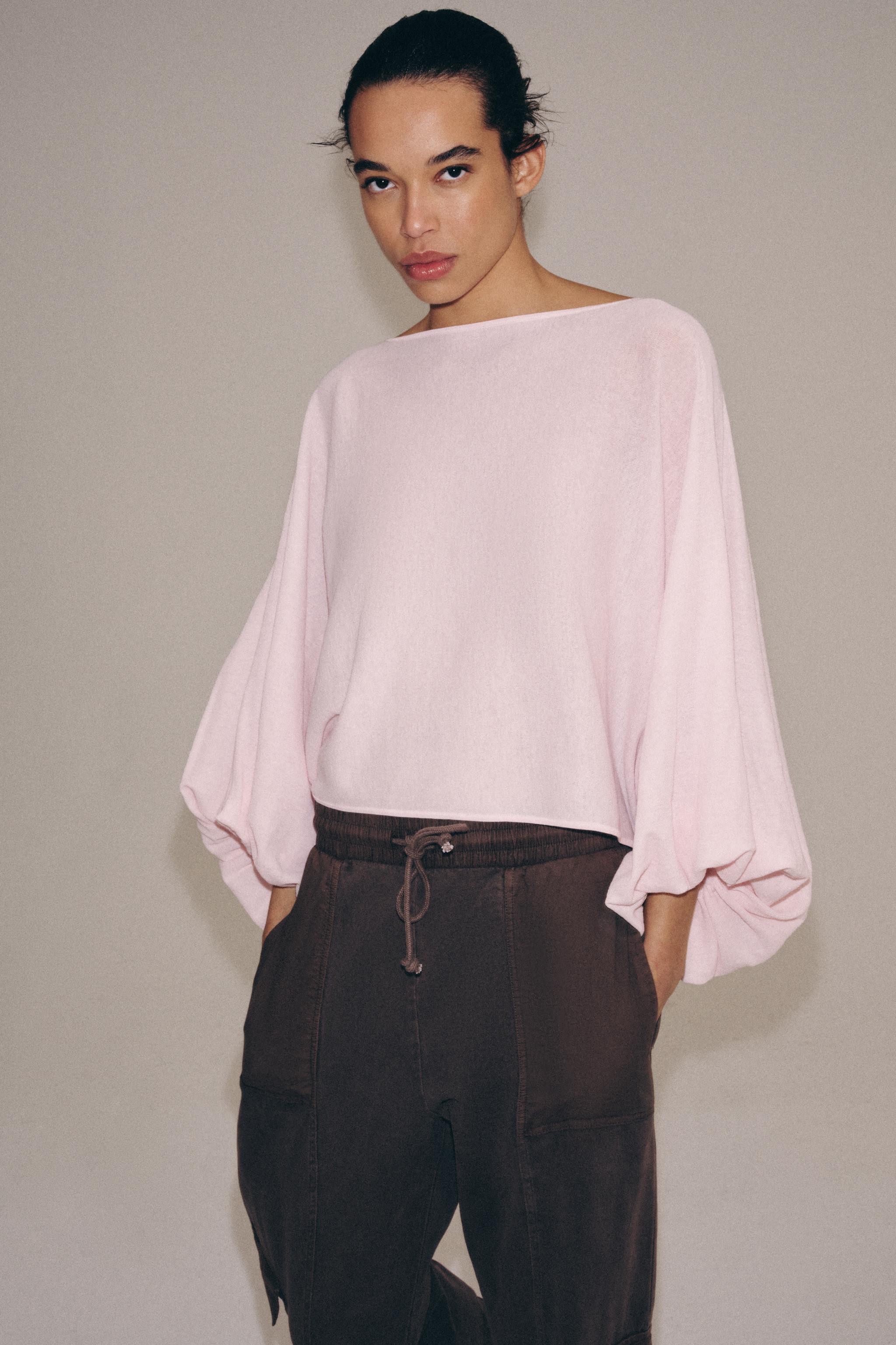 TOP EN MAILLE ET MANCHES AMPLES