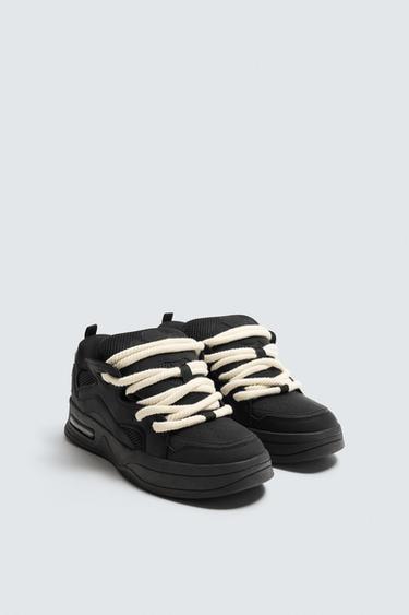 ZAPATILLA SKATE CUERDAS - Negro de Zara