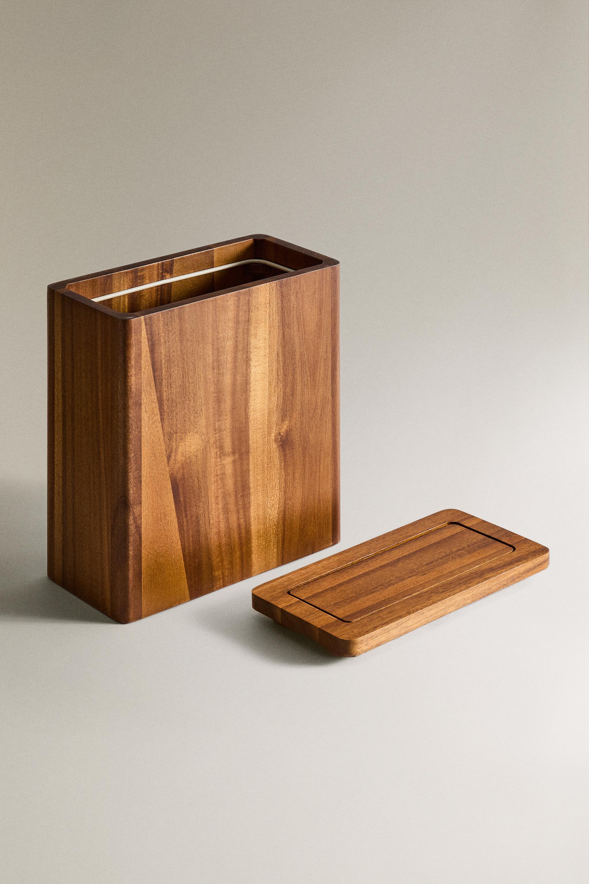 WOODEN BATHROOM BIN WITH INTERIOR FRAME — Light beige