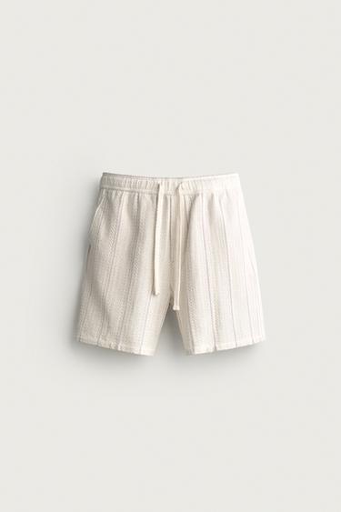 TEXTURED REGULAR FIT BERMUDA SHORTS - Ecru by Zara