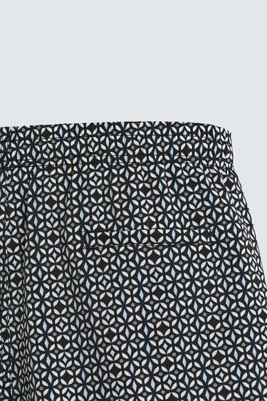 GEOMETRIC PRINT SHORT SWIMMING TRUNKS - Black by Zara - Image 8