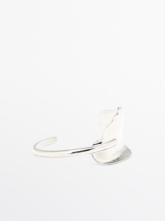 Wide textured bracelet