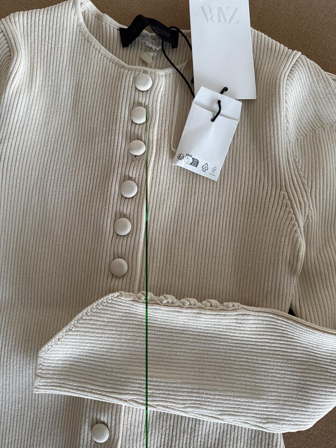 CHAQUETA PUNTO MANGA ABULLONADA - Image 2