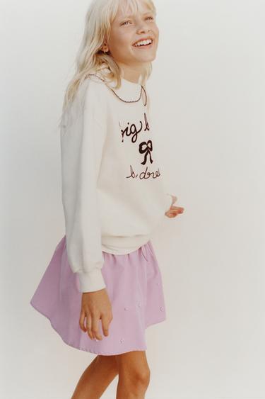 EMBROIDERED SWEATSHIRT WITH PETER PAN COLLAR - Ecru by Zara