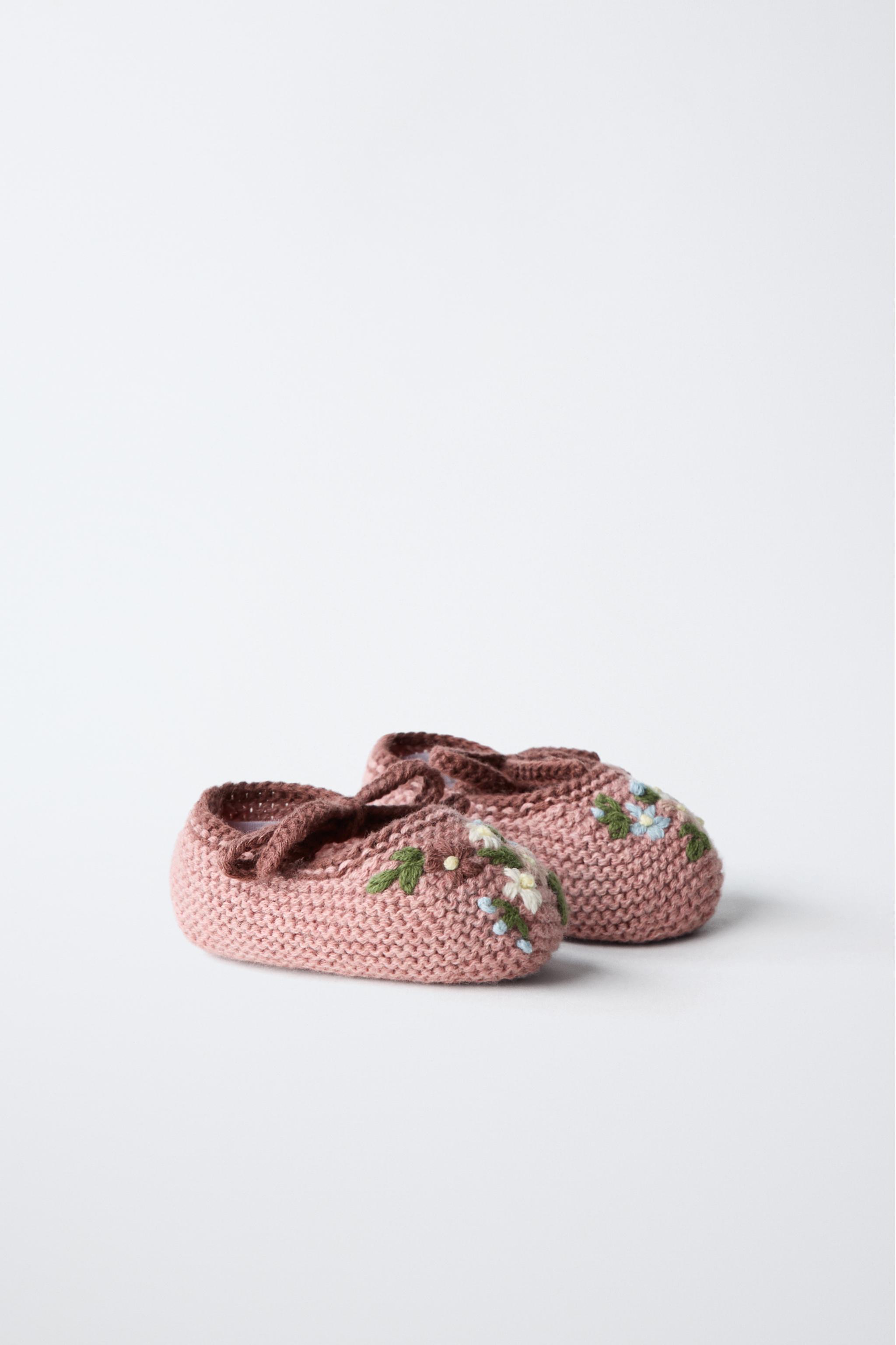 FLORAL KNIT BOOTIES — Pink