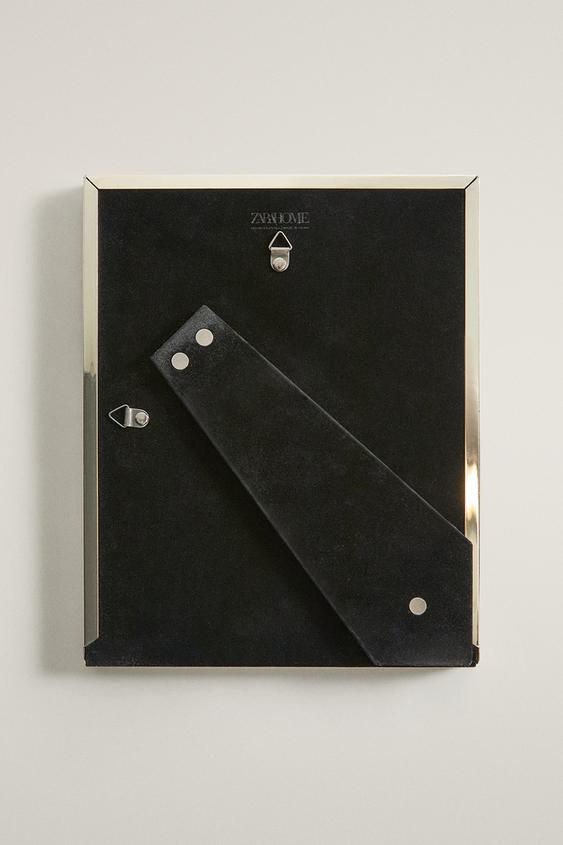 CADRE PHOTO MÉTALLIQUE AVEC PASSE-PARTOUT ÉTAGÉ - Argent de Zara - Image 3