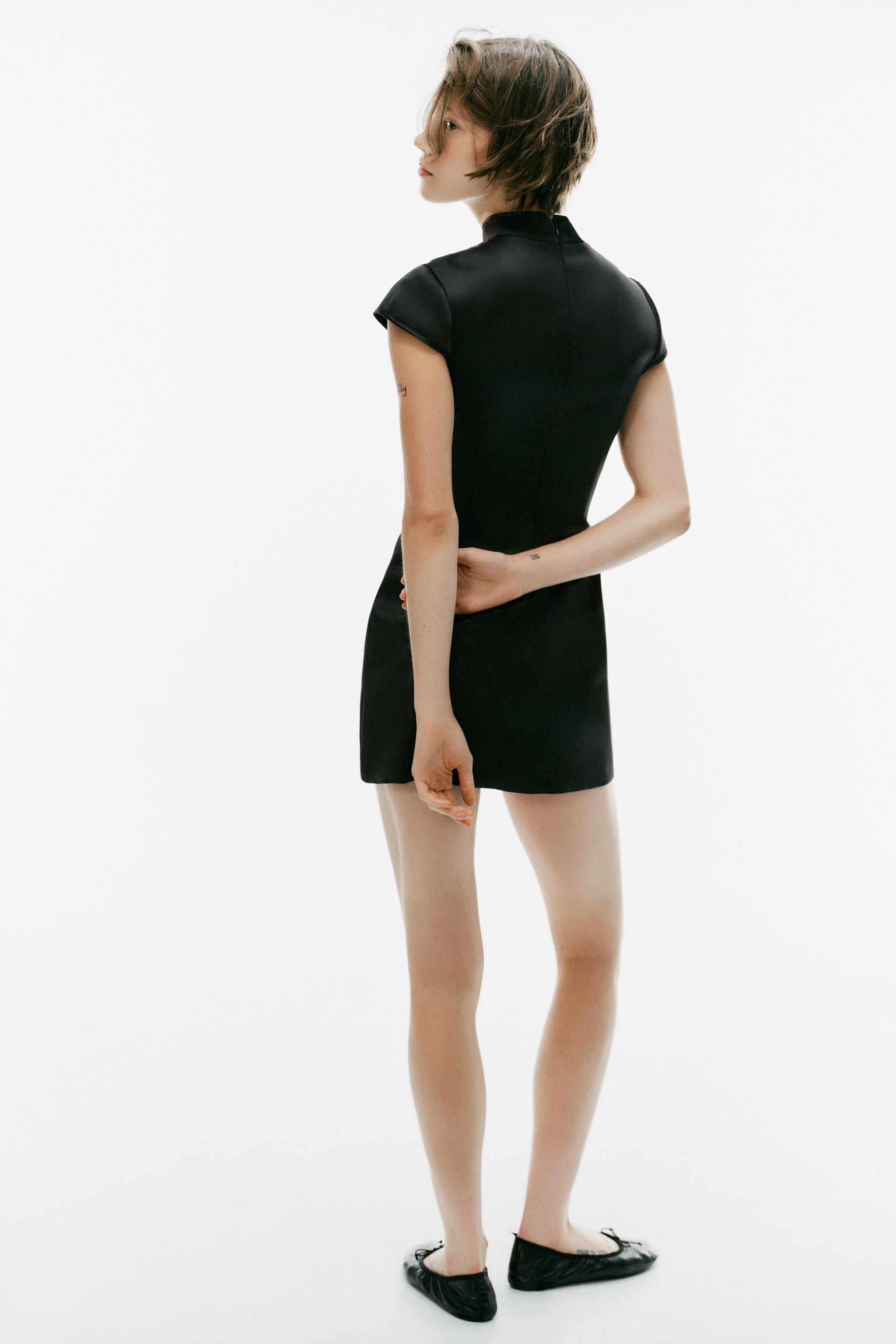 Женские платья Zara SATIN EFFECT MINI DRESS WITH SLIT — фото 5